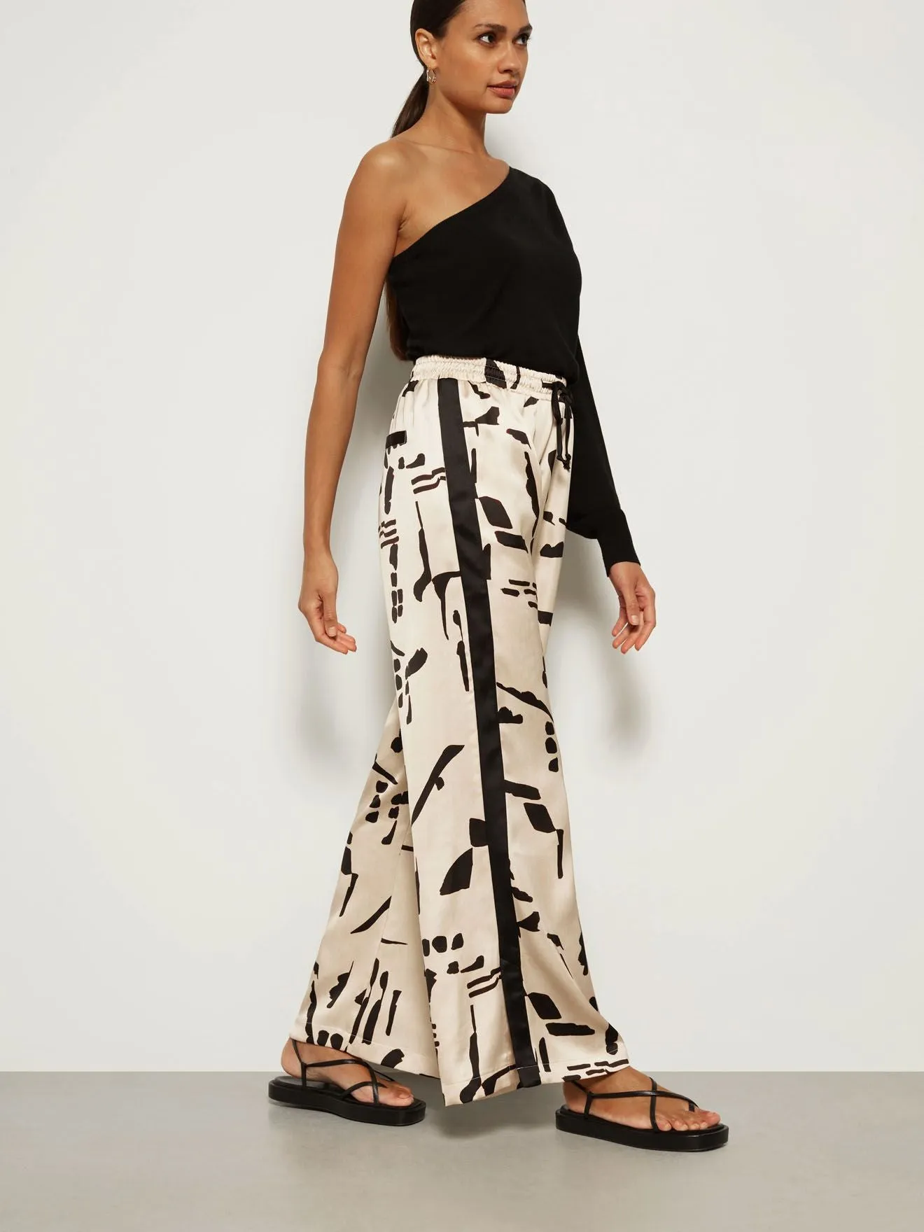 HILL TRACK PANTS